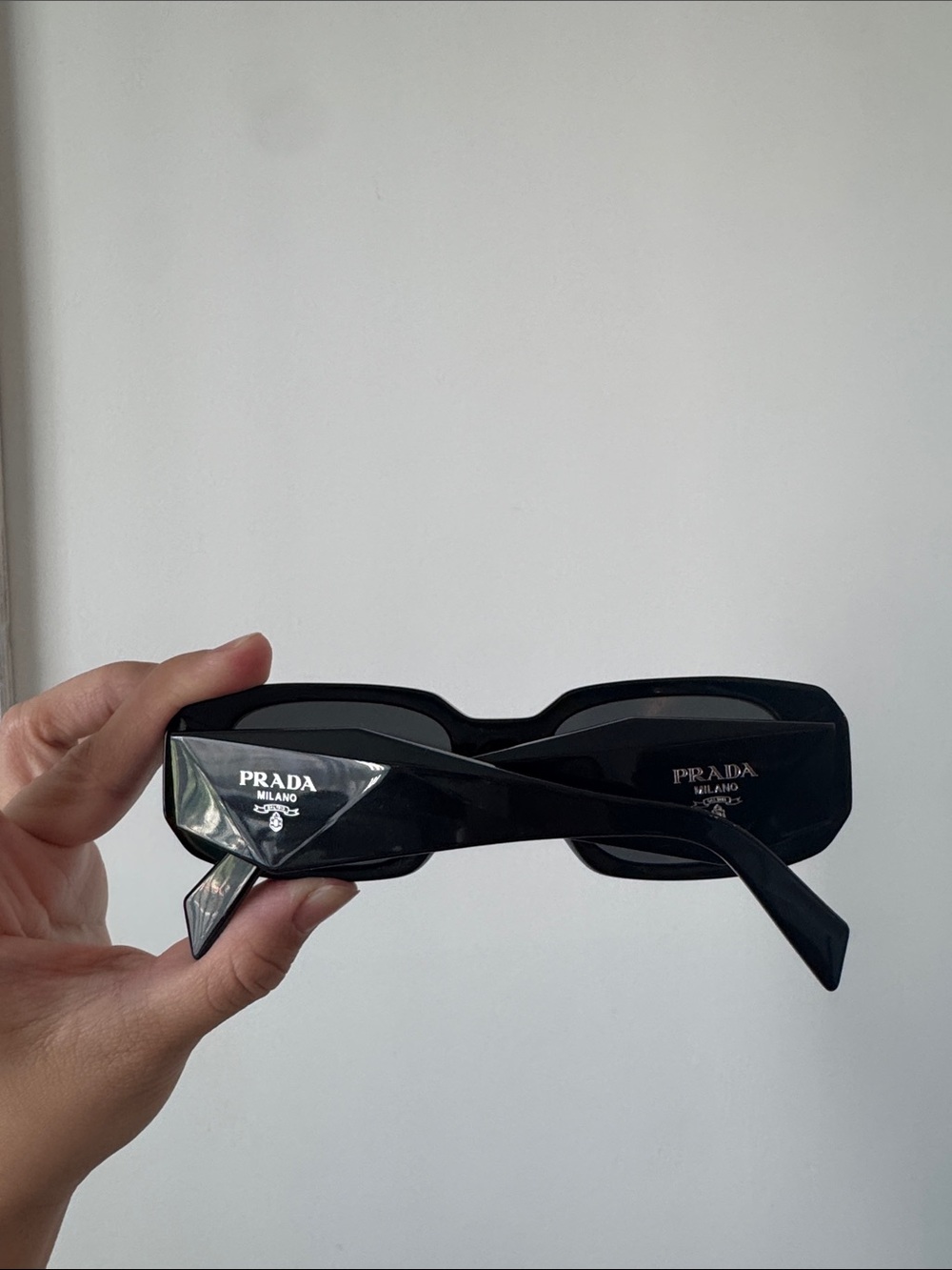 PRADA PR 17W Black Frame Sunglasses Unisex - Picture 12 of 12